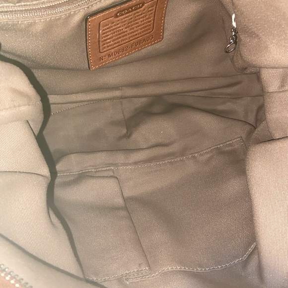 COACH shoulder purse - Picture 7 of 10